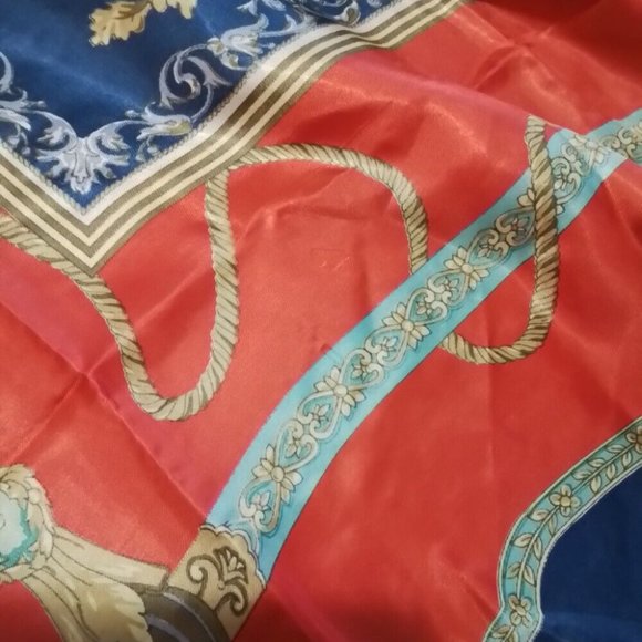 Italy 100% Silk Square Scarf Crest With Lions And Flordelie Venice Sc2 - Picture 6 of 11